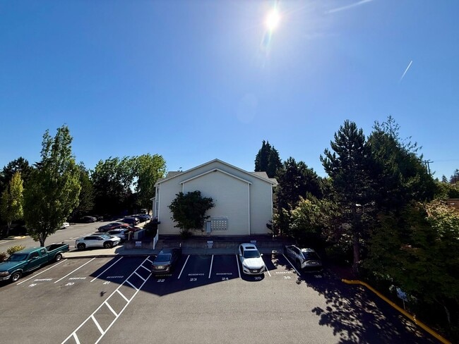 Building Photo - Burien Condo