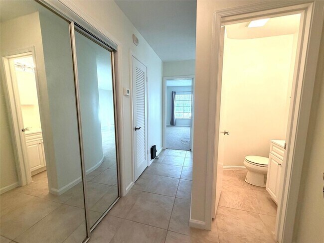 Building Photo - 2151 NE 68th St