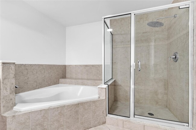 Building Photo - 8395 SW 73rd Ave