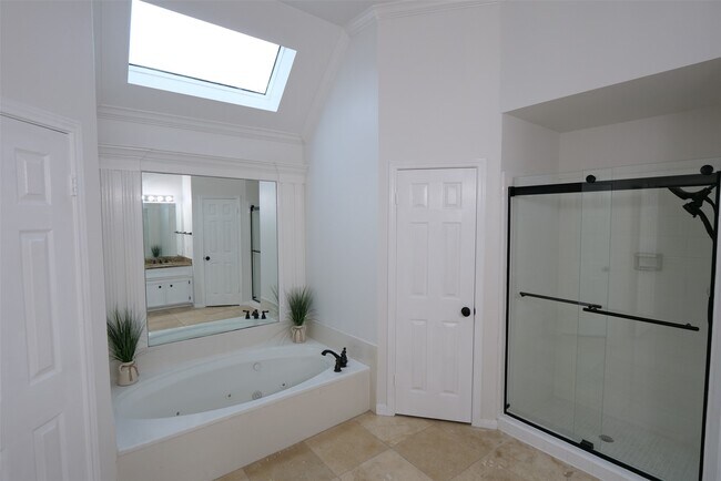 Building Photo - 17707 Noble Oak Ct