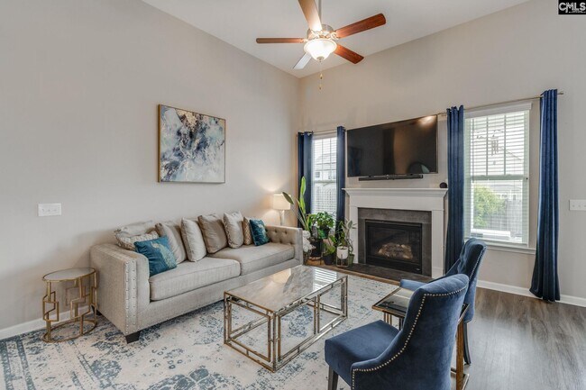 Building Photo - 1453 Ardennes Dr