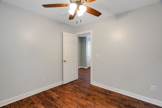 Building Photo - Charming 3BR House in Holly Springs