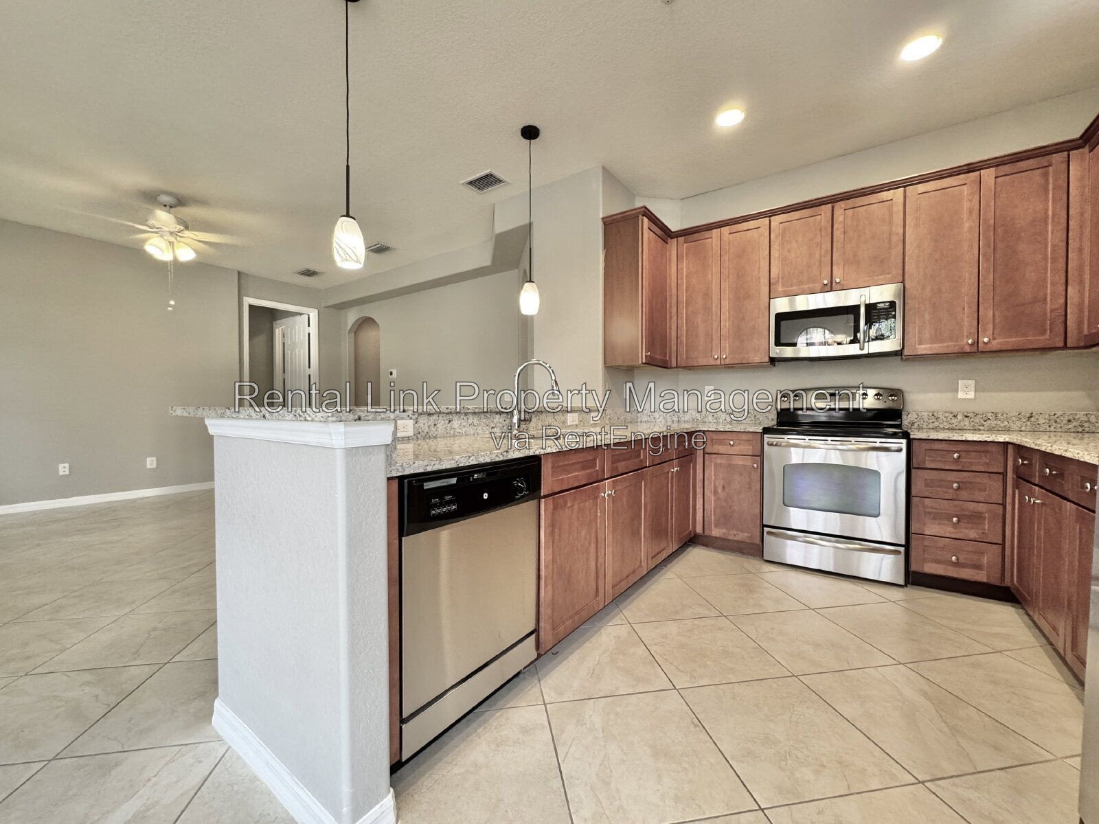 Building Photo - 11880 Adoncia Way