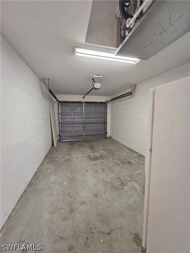 Building Photo - 9209 Seville Rd