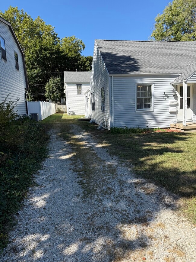 Building Photo - 309.5 S Van Doren St