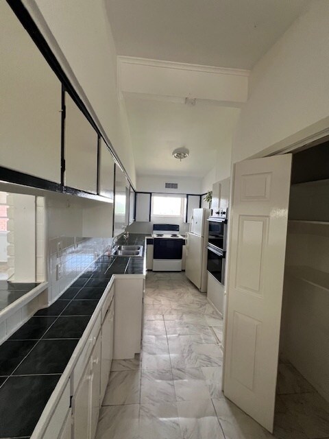 Building Photo - 3838 Glen Arbor Dr