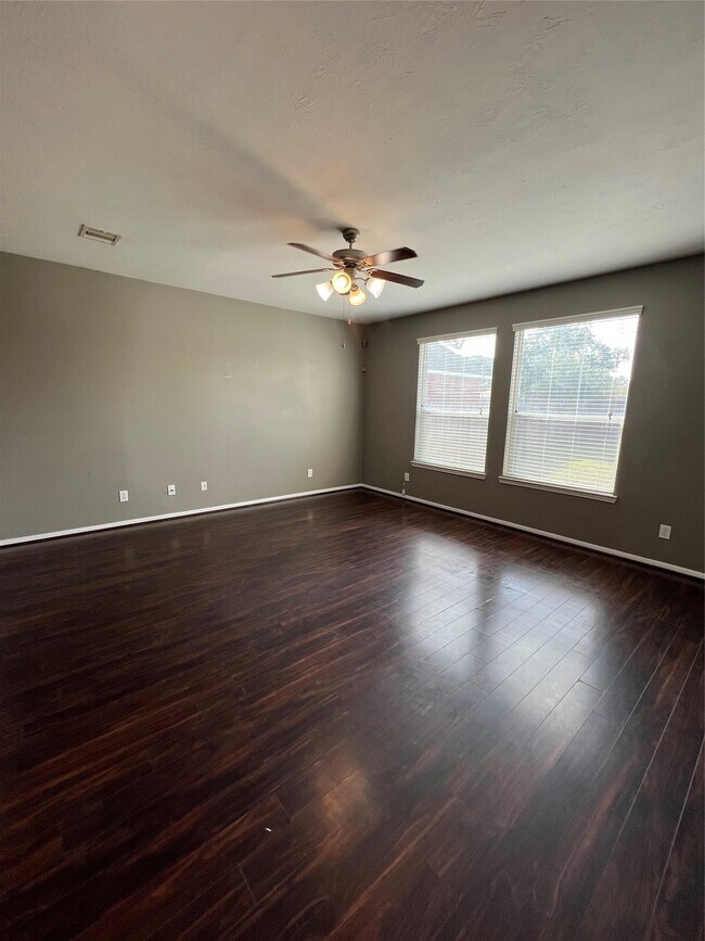 Building Photo - 23623 Plantation Pines Ln