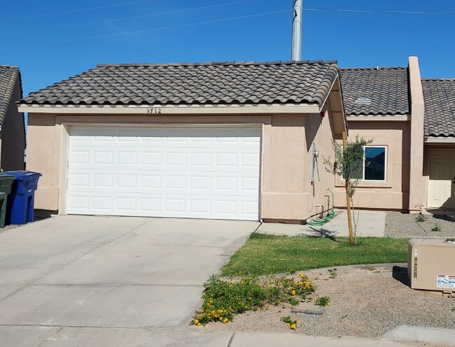 Primary Photo - 3712 S Brianna Dr