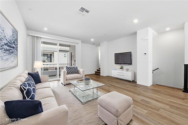 Building Photo - 9238 Soho Sky Ct