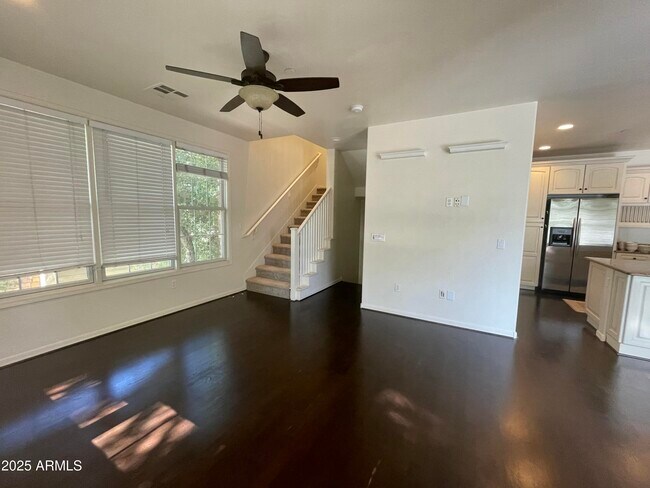 Building Photo - 2432 E Montecito Ave
