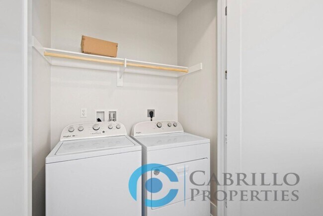 Building Photo - Brand New 3bd/3ba Home with Private Yard and Detached 1-Car Garage