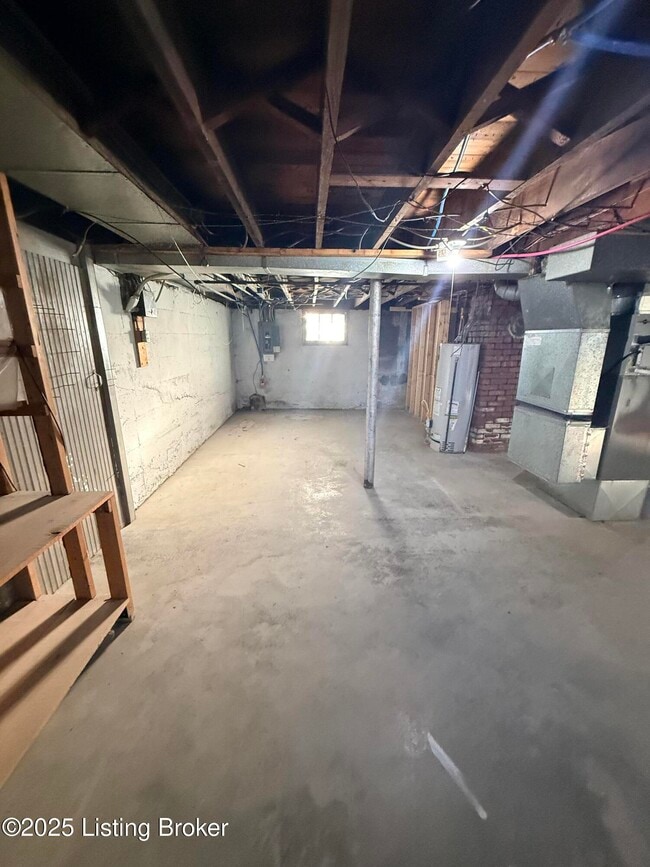 Building Photo - 1620 Sale Ave