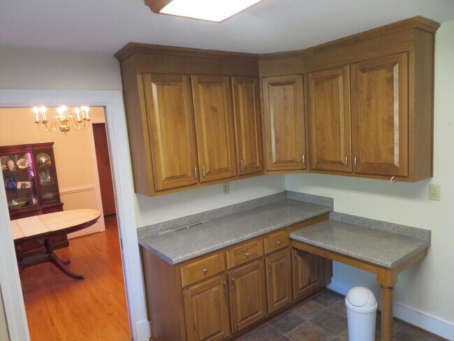 Building Photo - Meadowbrook Estates