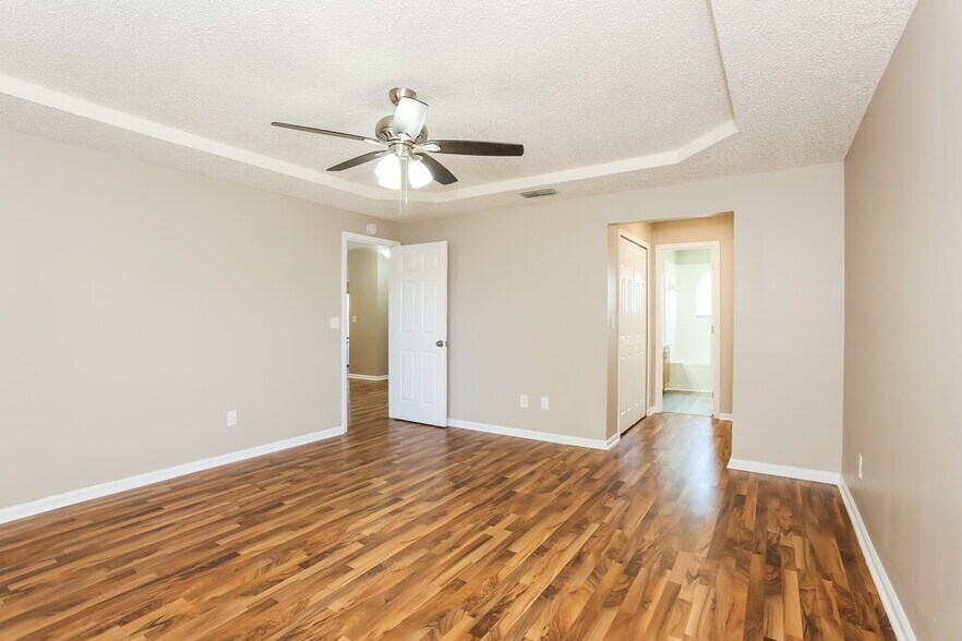 Building Photo - 3349 Citation Dr