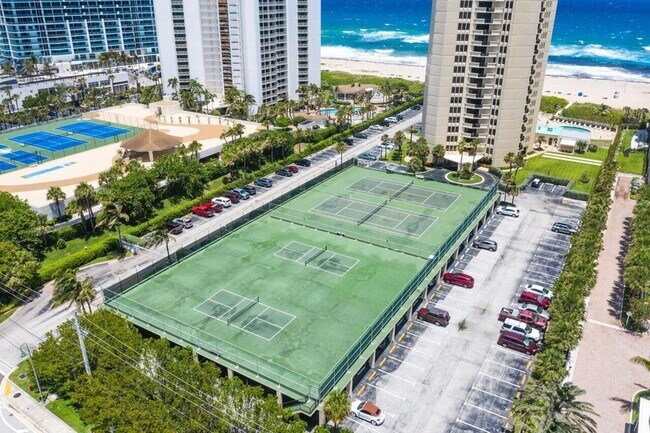 Building Photo - 2800 N Ocean Dr