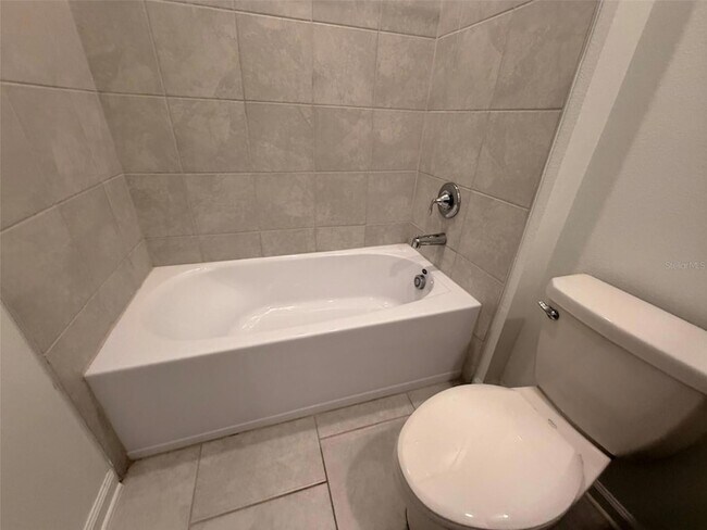 Building Photo - 2030 Shaggy Fisher Dr