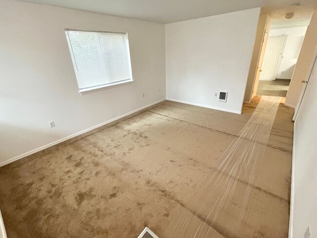 Building Photo - Centennial Neighborhood Newer Construction 2-Story Home with Attached Garage, Huge Fenced Yard!