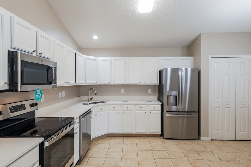 Building Photo - 1811 Sheraton Lakes Cir