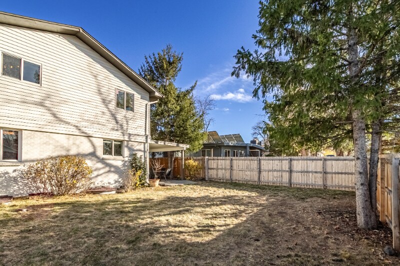 Building Photo - 10490 W Dakota Ave