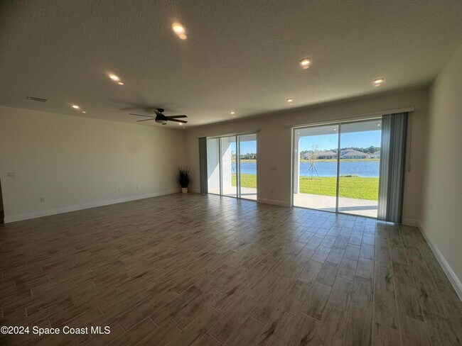Building Photo - 6252 Andromeda Ave