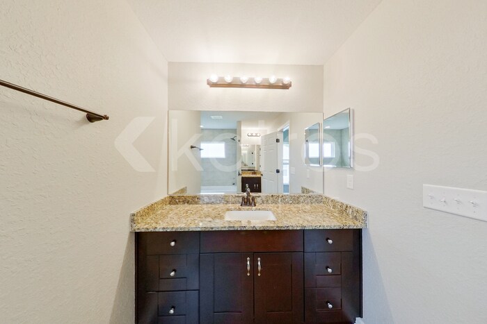 Building Photo - 8239 SW 135th Street Rd