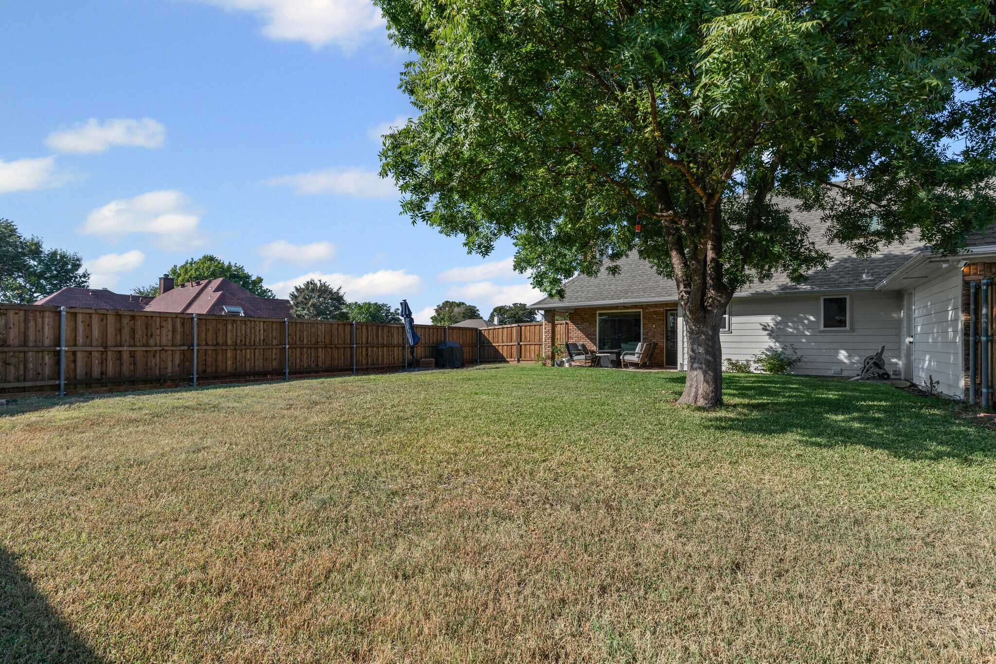 Building Photo - 1412 Seabrook Dr