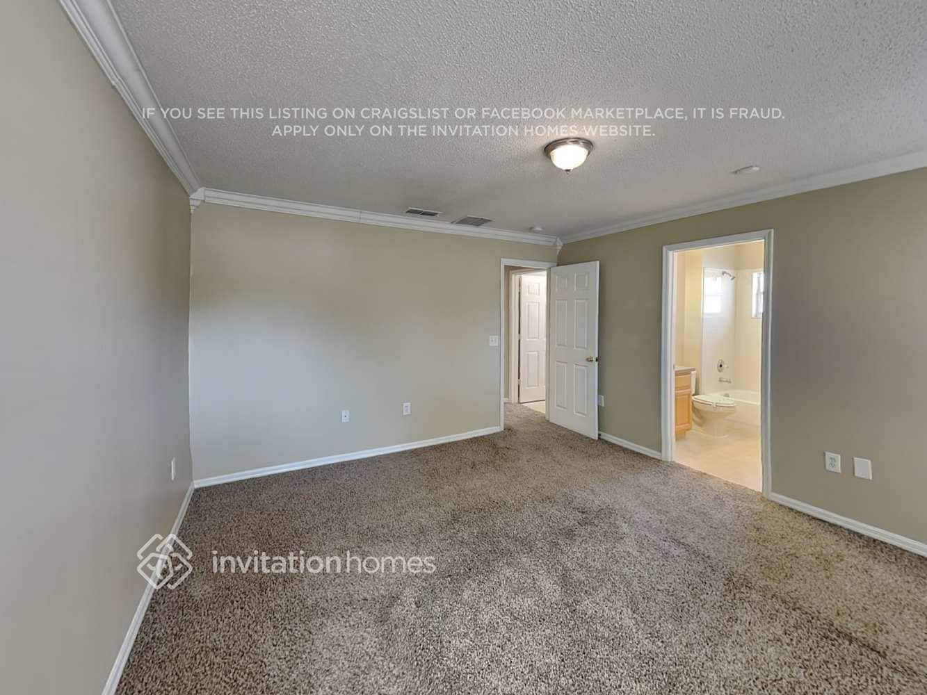 Building Photo - 2417 Knightsbridge Blvd