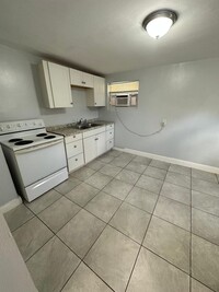 Building Photo - 1785/1787 Mount Herman Duplex