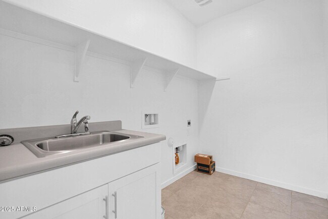 Building Photo - 22538 E Quintero Rd