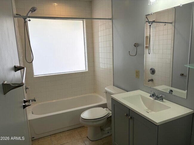 Building Photo - 5810 W Kesler St