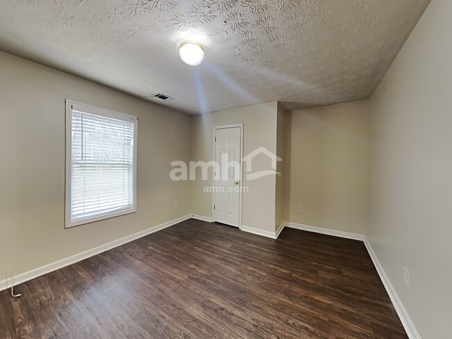 Building Photo - 193 Patterson Close Ct