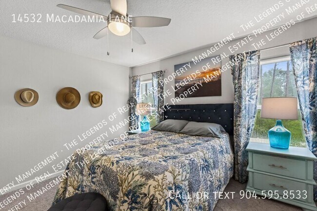 Building Photo - 14532 Macadamia Ln