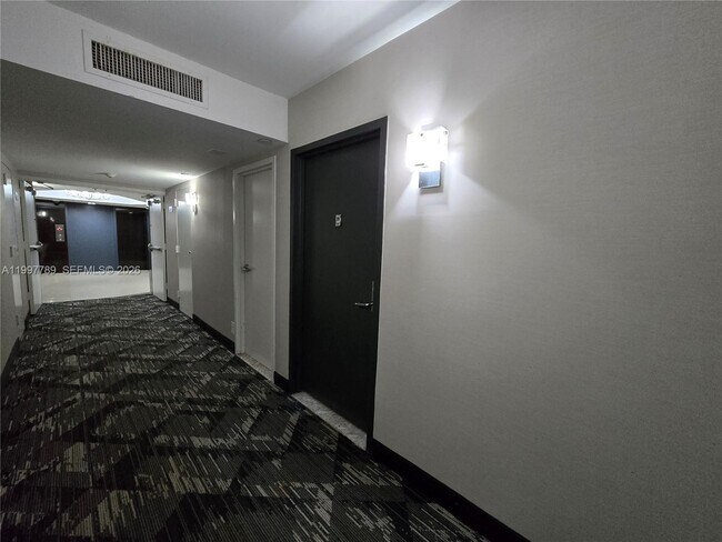 Building Photo - 3300 NE 192 St