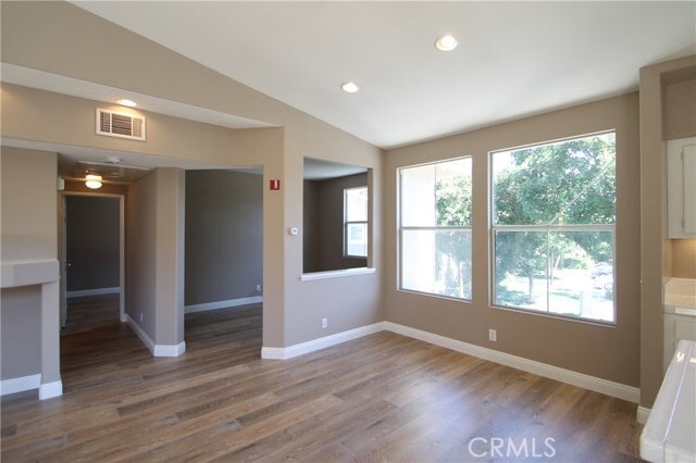 Building Photo - 306 Birch Grove