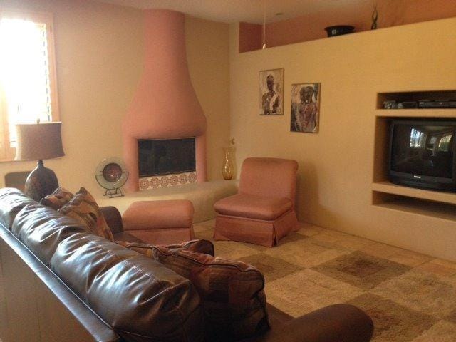 Building Photo - 51260 Avenida Vallejo