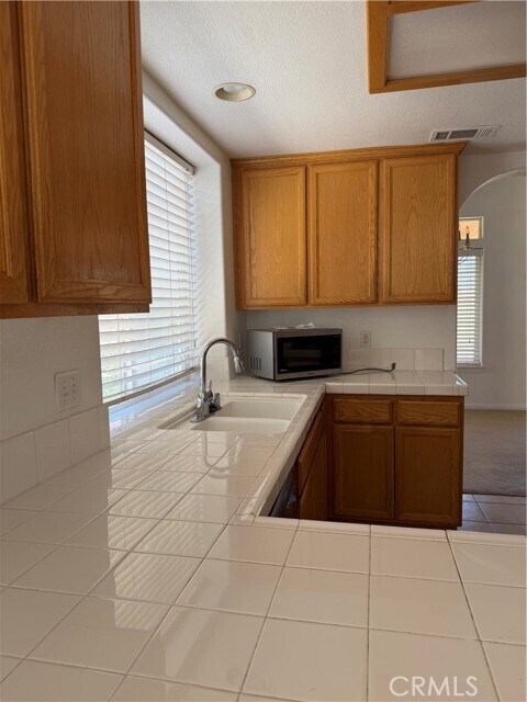 Building Photo - 11236 Country Club Dr