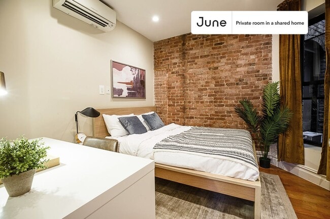 Building Photo - 941 Columbus Ave