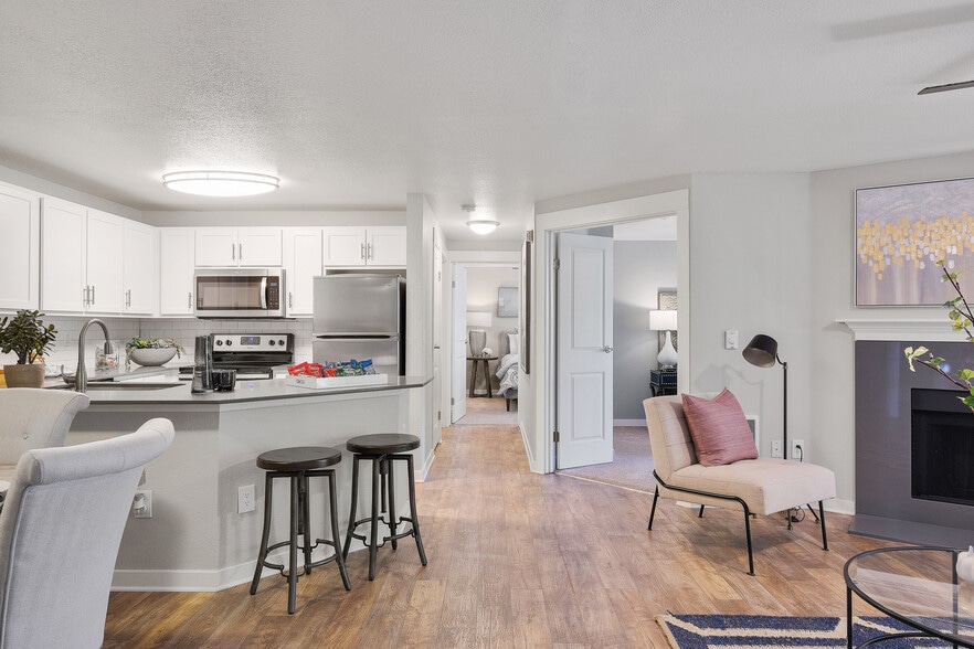 Primary Photo - Centro Apartments