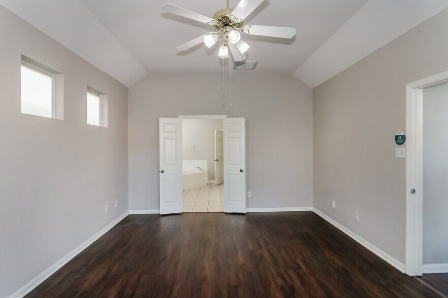 Building Photo - 5411 Upland Brook Ln