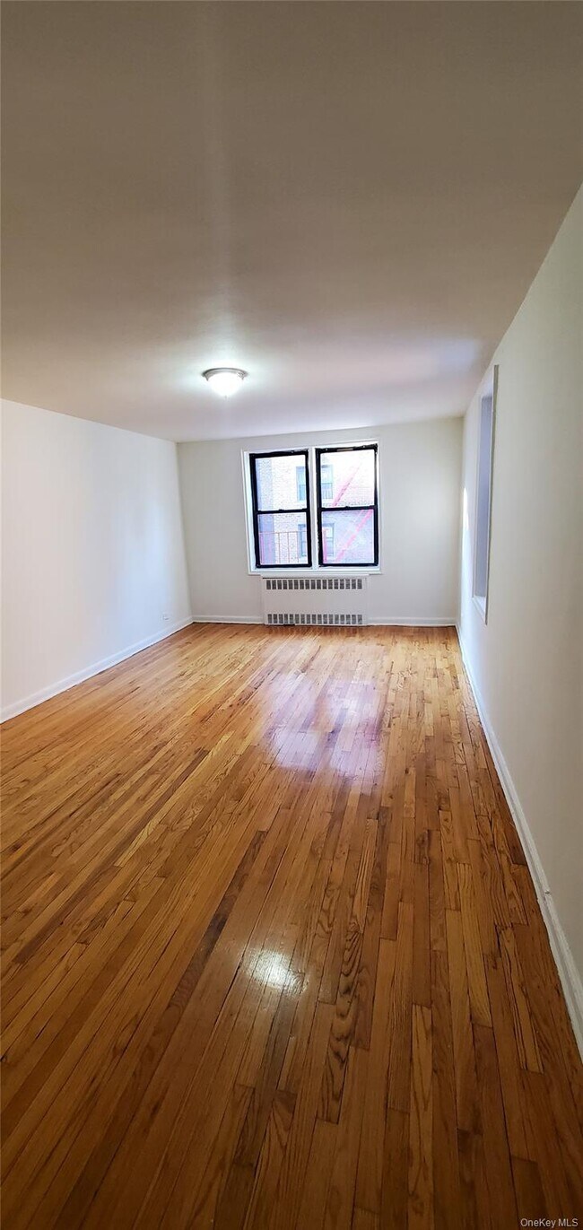 Building Photo - 102-35 64th Rd