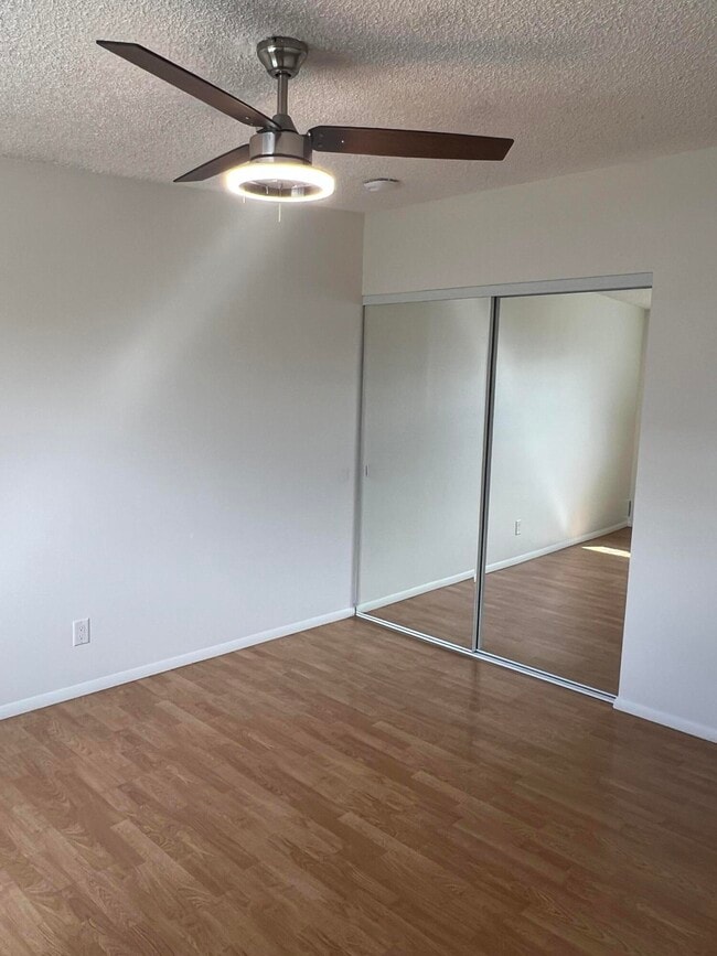 Building Photo - 13420 Reo Rd NE