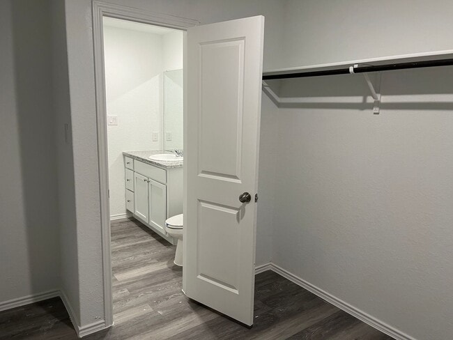 Building Photo - Dream Home in Seguin- 3 Bedroom / 2 Bath -...