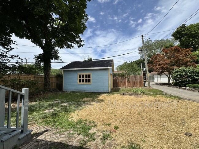 Building Photo - 454 Kinnaird Ave