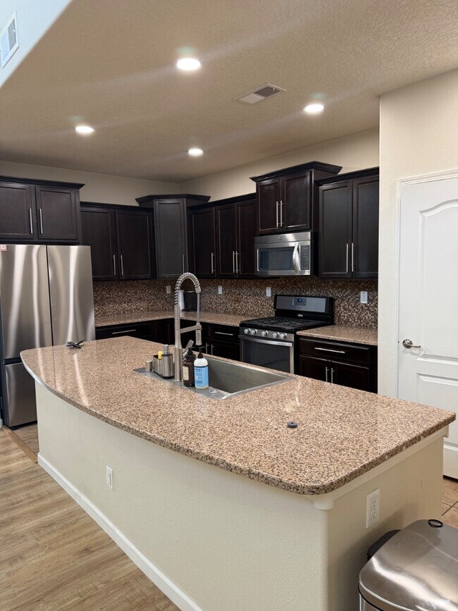 Building Photo - 12023 Pocono Rd SE