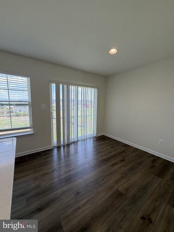 Building Photo - 40 Orch Grn Dr