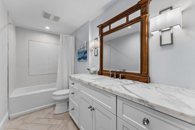 Building Photo - 2320 23rd Ct