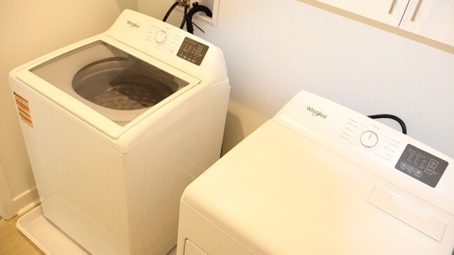 Building Photo - FOR RENT Amazing 4 bedrooms townhome in El Cajon City FOR RENT!!!!!!!!!!!!