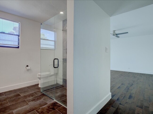 Building Photo - Stunning 4-Bedroom Home with Open Layout & Large Backyard!