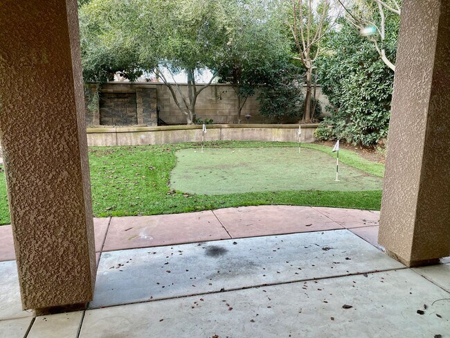 Building Photo - $3,150 Copper River, Beautiful 4 Bedroom -  E. Via Estrella Dr, Fresno / Gated Community