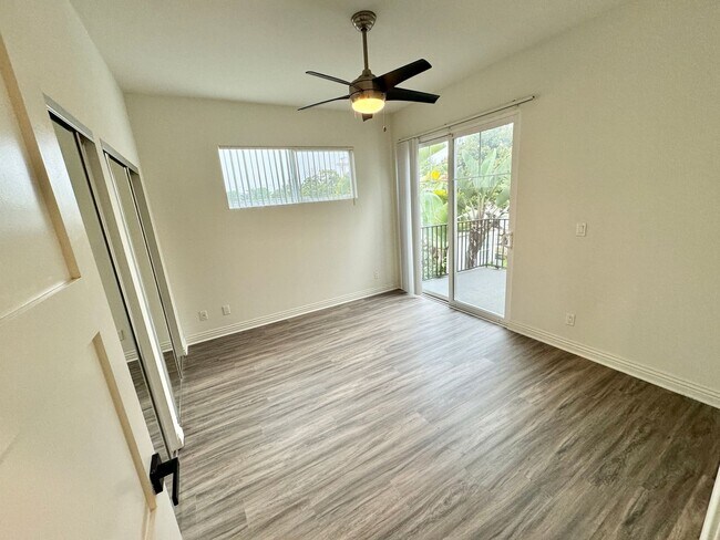 Building Photo - 8343 DUNBARTON - SHORT TERM LEASES AVAILABLE , NEWER*4 BD*3BA*TOWNHOME*PRIVATE YARD*WASHER/DRYER*